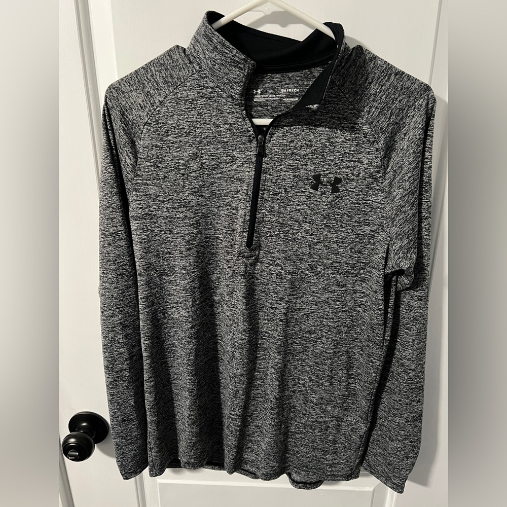 Under Armour active shirt